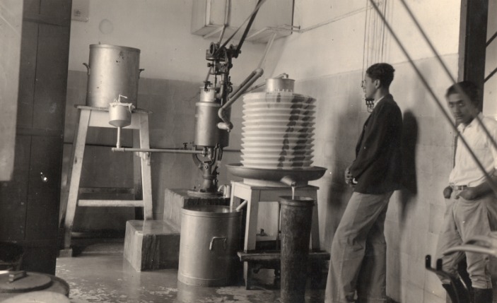 Por dentro do laticínio da Escola Agrícola de Lavras