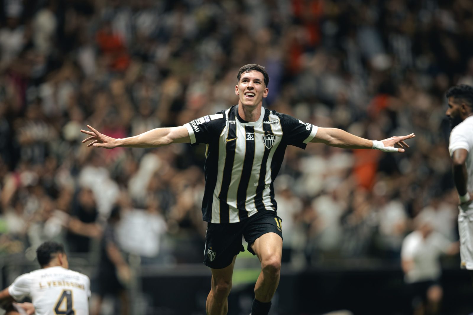 Thiago Borbas comemora gol pelo Atlético na Arena MRV