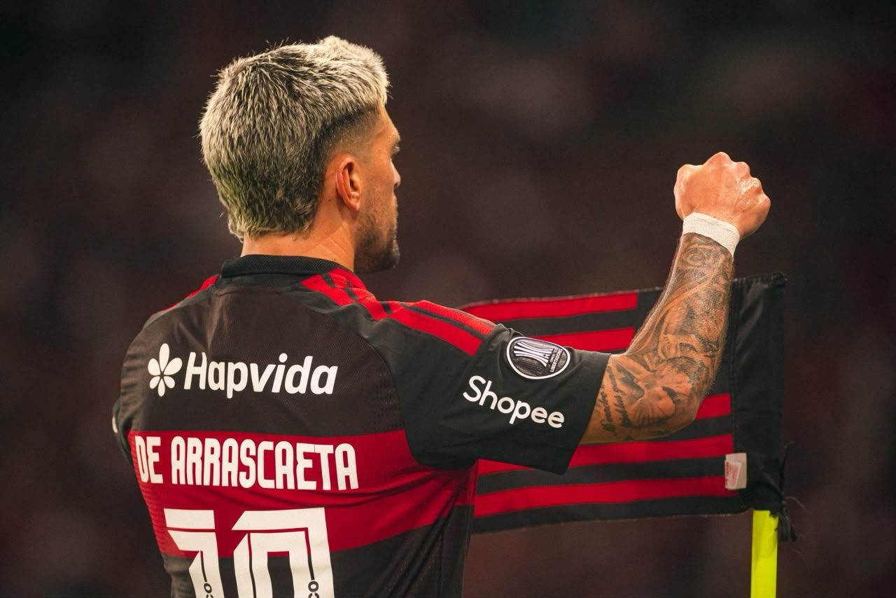 Rubro-negro empatou em 1 a 1 no Maracanã e passou com 3 a 1 no agregado