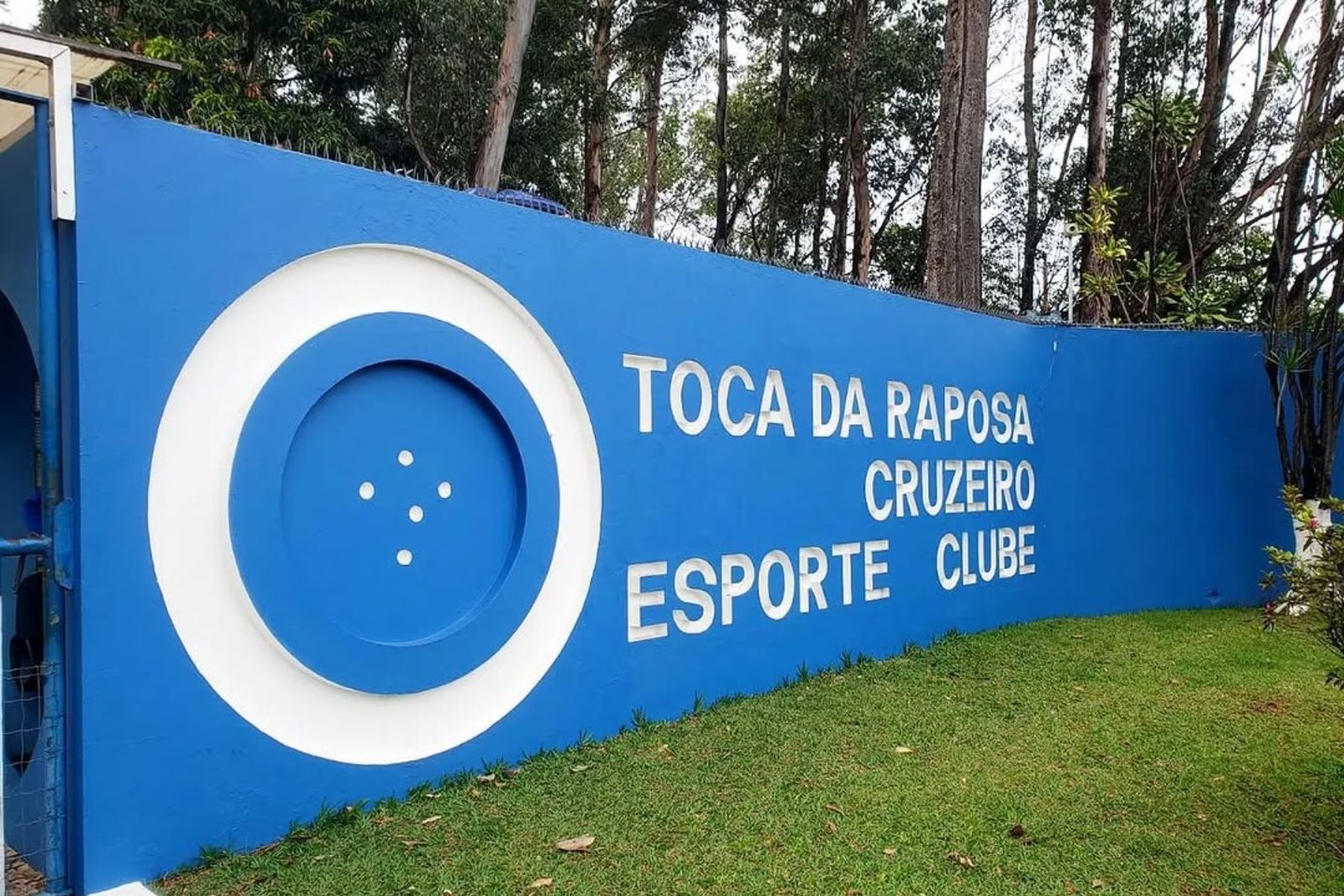 Toca da Raposa I, em Belo Horizonte, recebeu o clássico da base