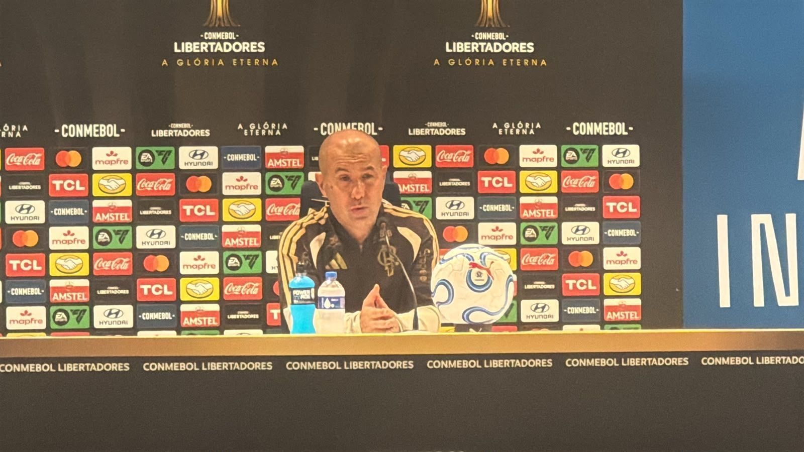 Leonardo Jardim define neste domingo o Flamengo que enfrenta o Atlético
