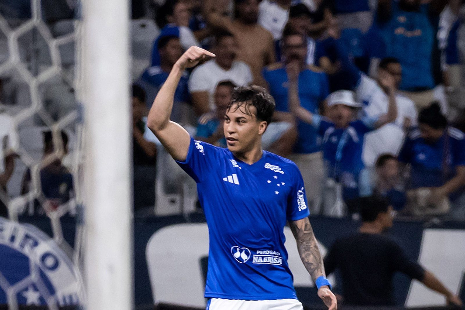Kaio Jorge comemora gol do Cruzeiro no Mineirão