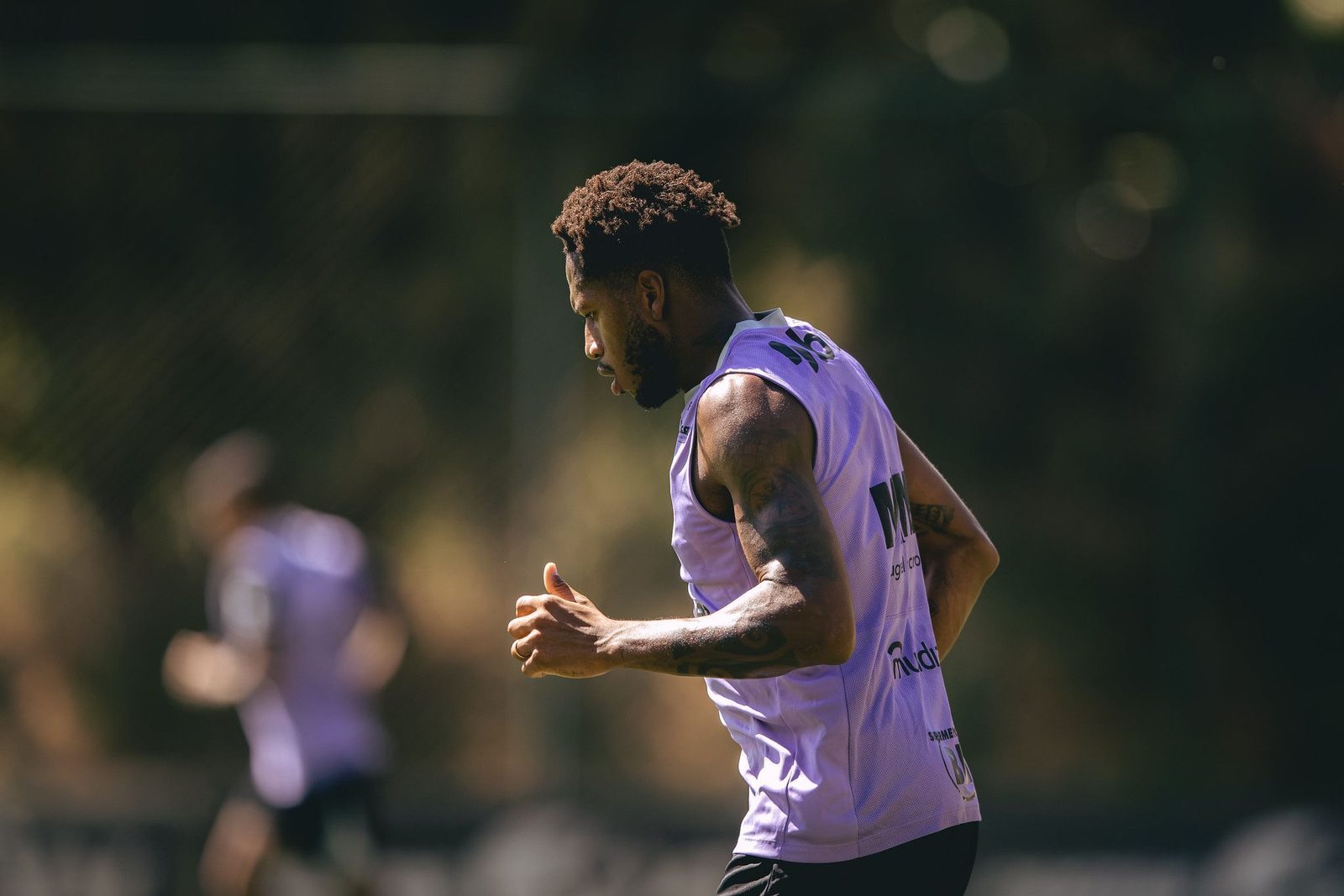 Fred treina na Cidade do Galo e aparece pela primeira vez entre os relacionados